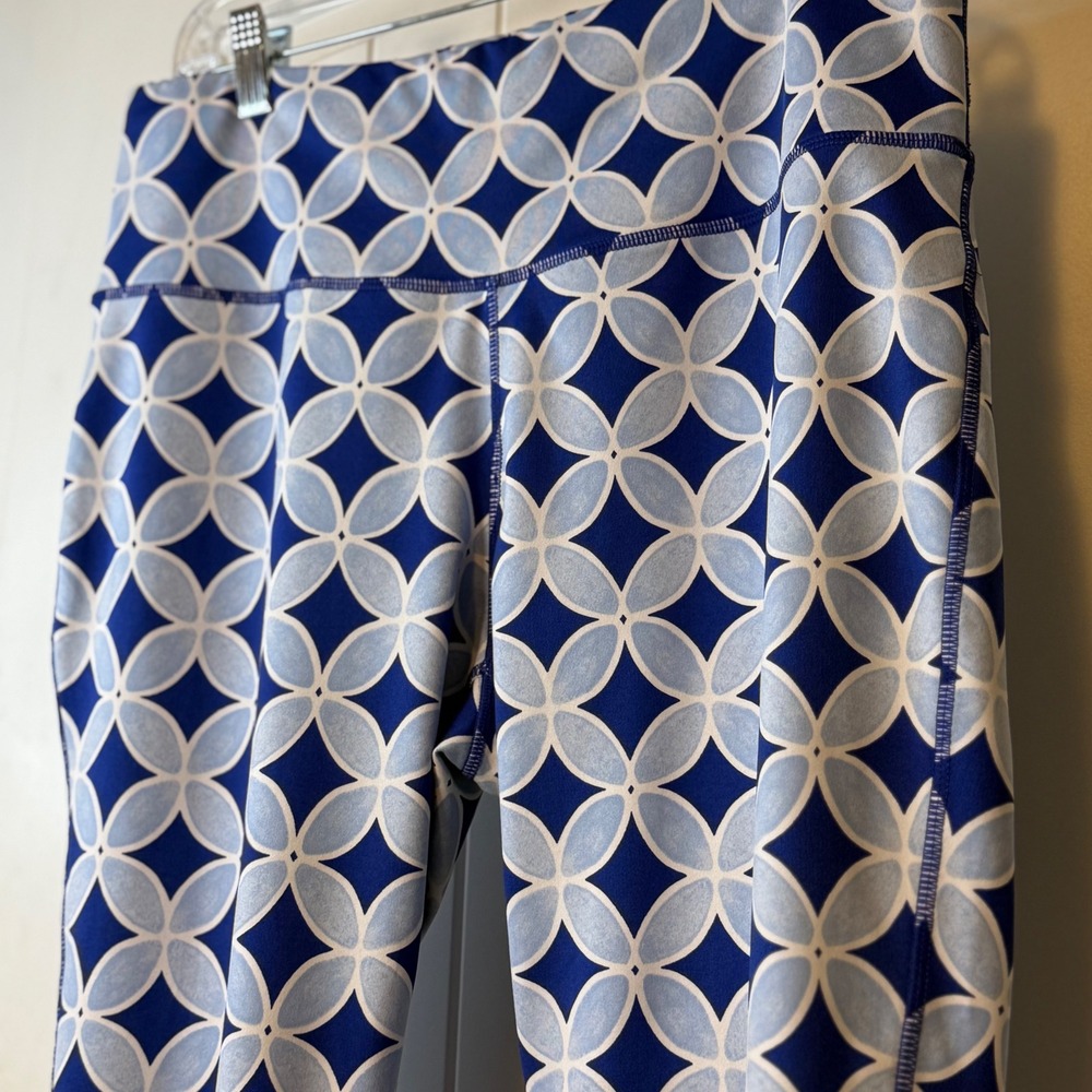 Crown & Ivy Curvy Geometric Activewear Leggings Plus Size 1X High Rise Workout - Picture 4 of 10